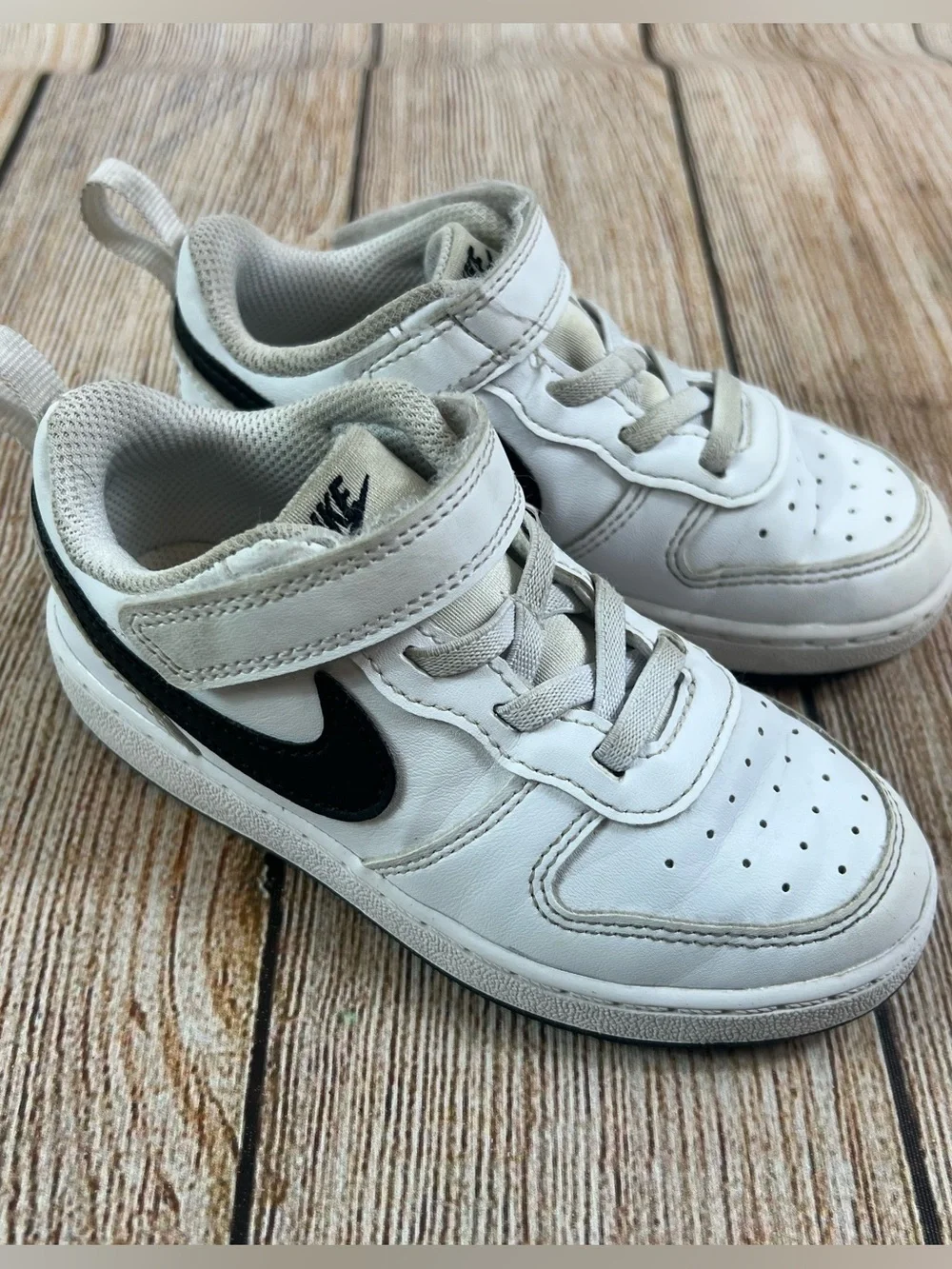 Nike Court Low Toddler White Black Size 9C Shoes DV5458-104